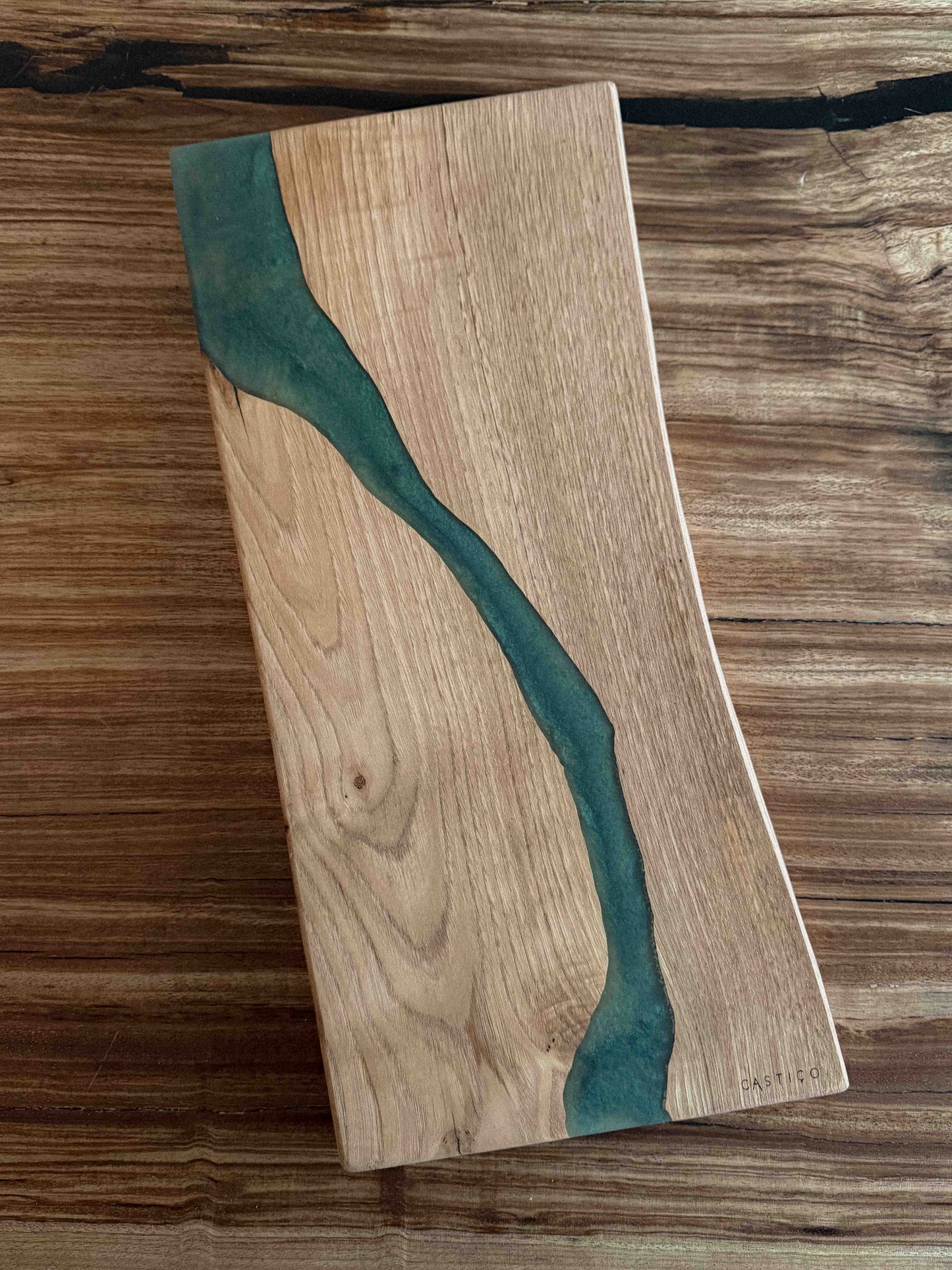 Tábua de Servir Castanho e Epoxy