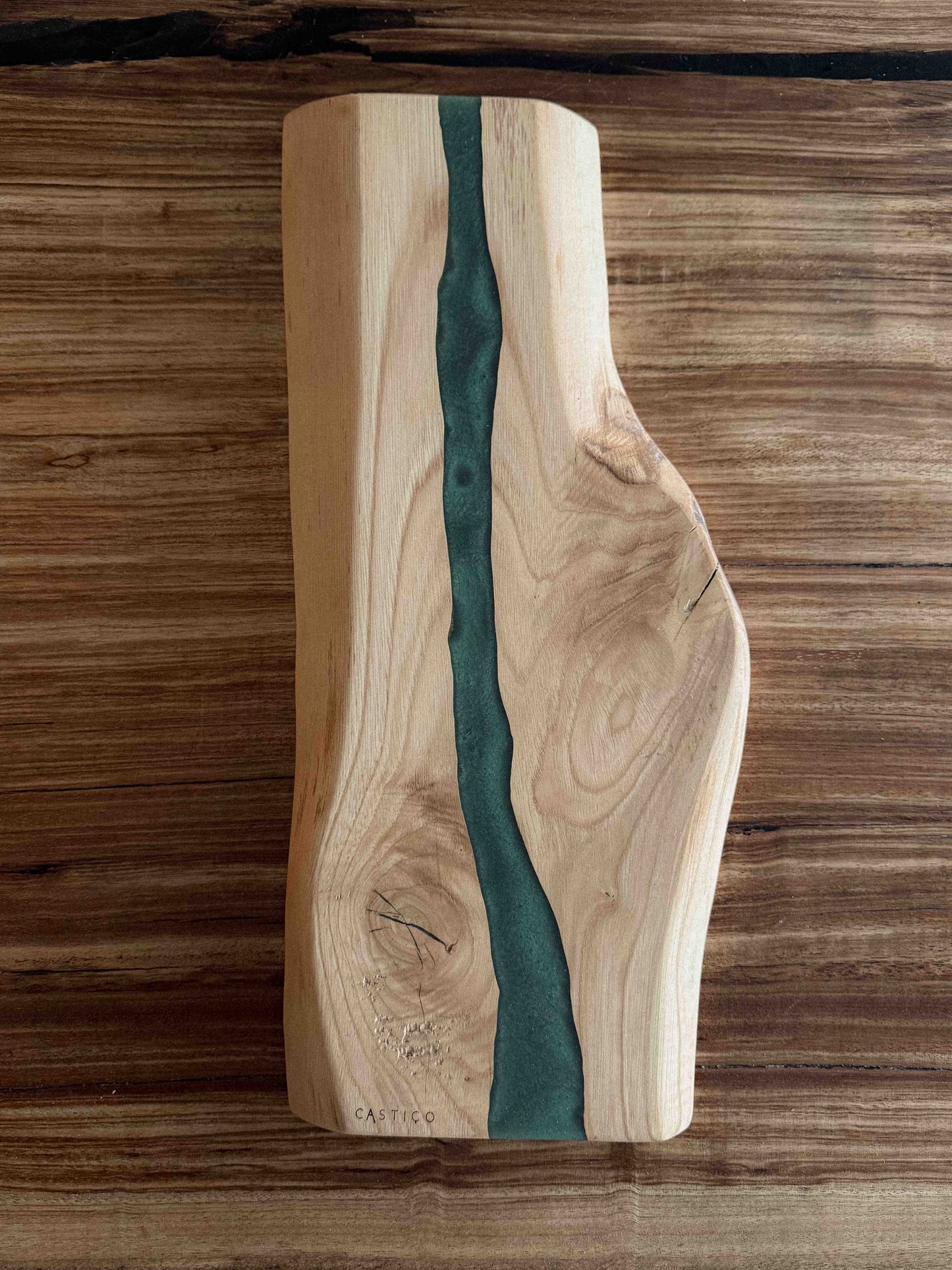 Tábua de Servir Castanho e Epoxy