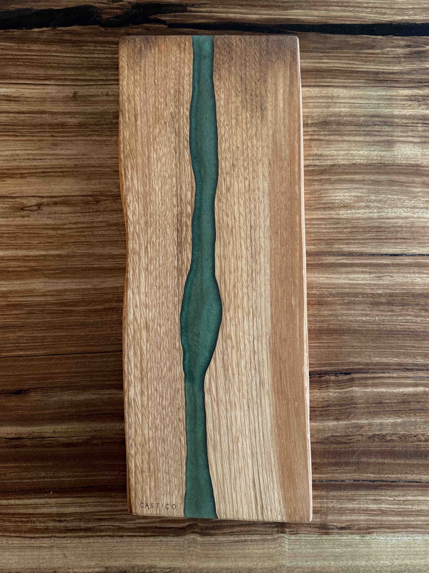 Tábua de Servir Castanho e Epoxy